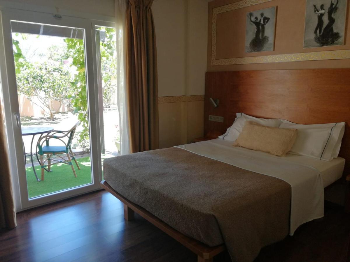 Hotel Boutique Villa Erina By Bossh Hotels - Adults Recommended Манилва Экстерьер фото