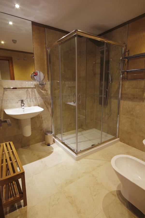 Hotel Boutique Villa Erina By Bossh Hotels - Adults Recommended Манилва Экстерьер фото