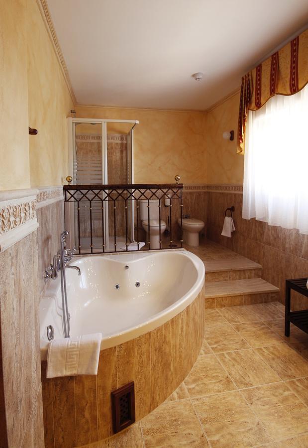 Hotel Boutique Villa Erina By Bossh Hotels - Adults Recommended Манилва Экстерьер фото